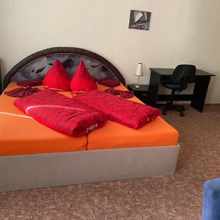 Alte Schmiede Hotel Weisswasser Bagian luar foto