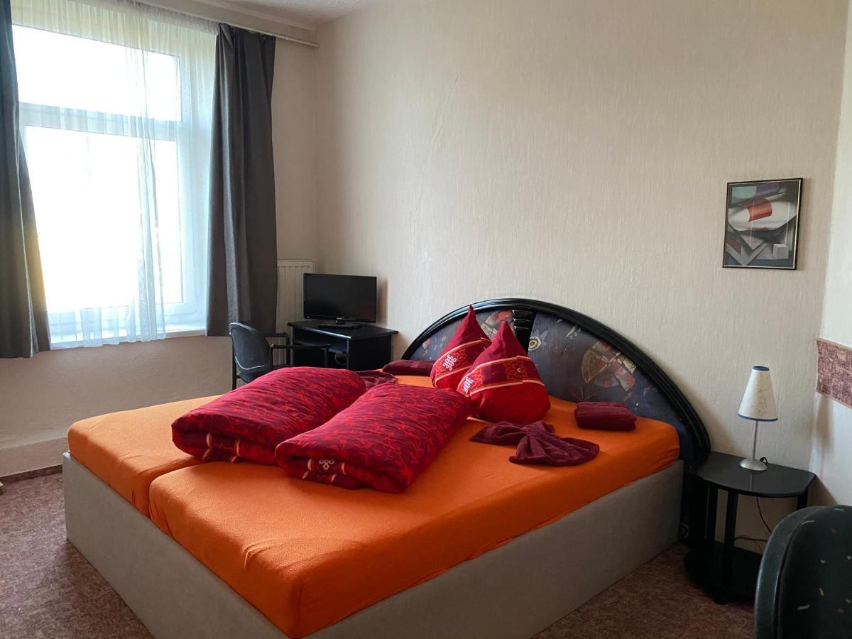 Alte Schmiede Hotel Weisswasser Bagian luar foto